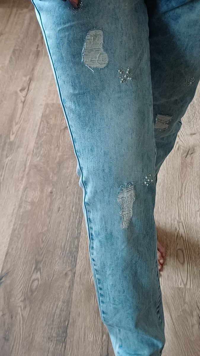 Пані Van de Kamp🌹 tweet media