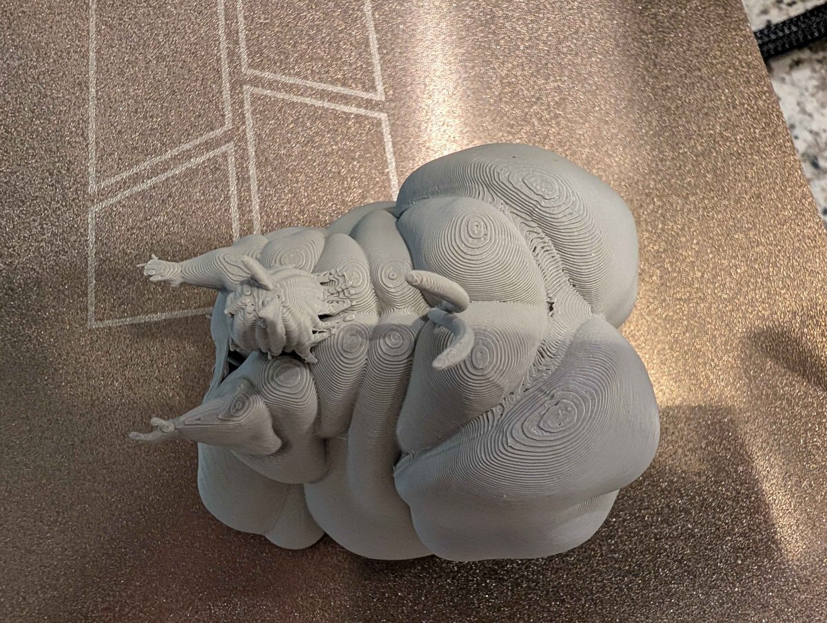 ExtrudedSquared tweet media