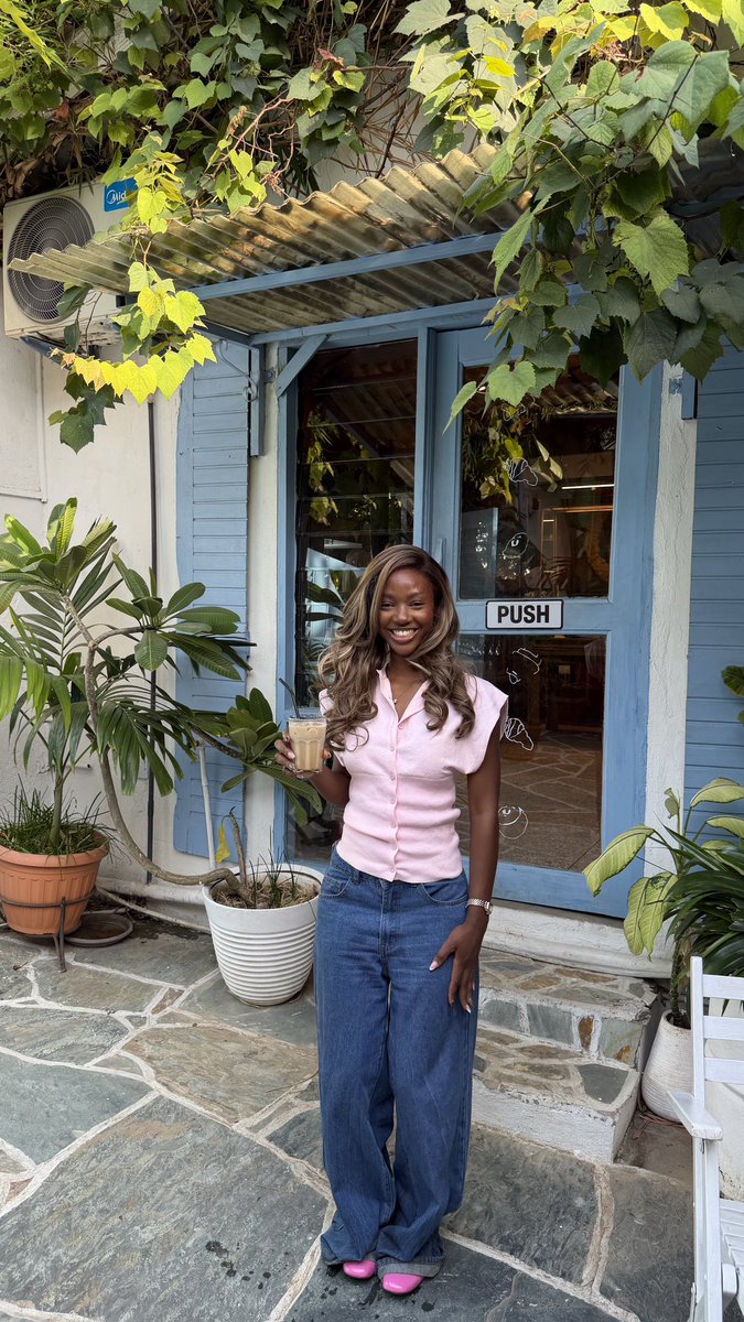 MissEnny tweet media