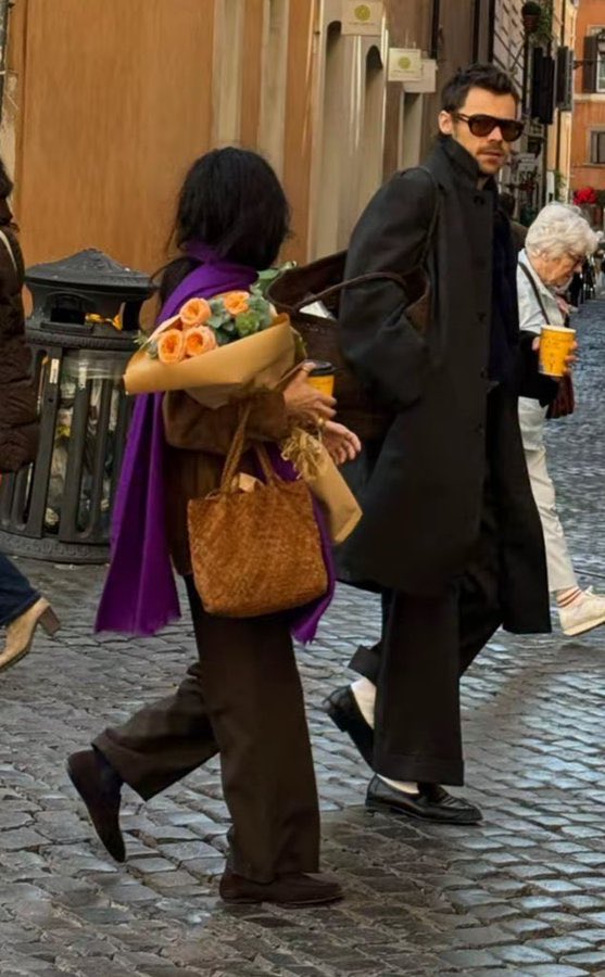 lara 💋🪩 tweet media