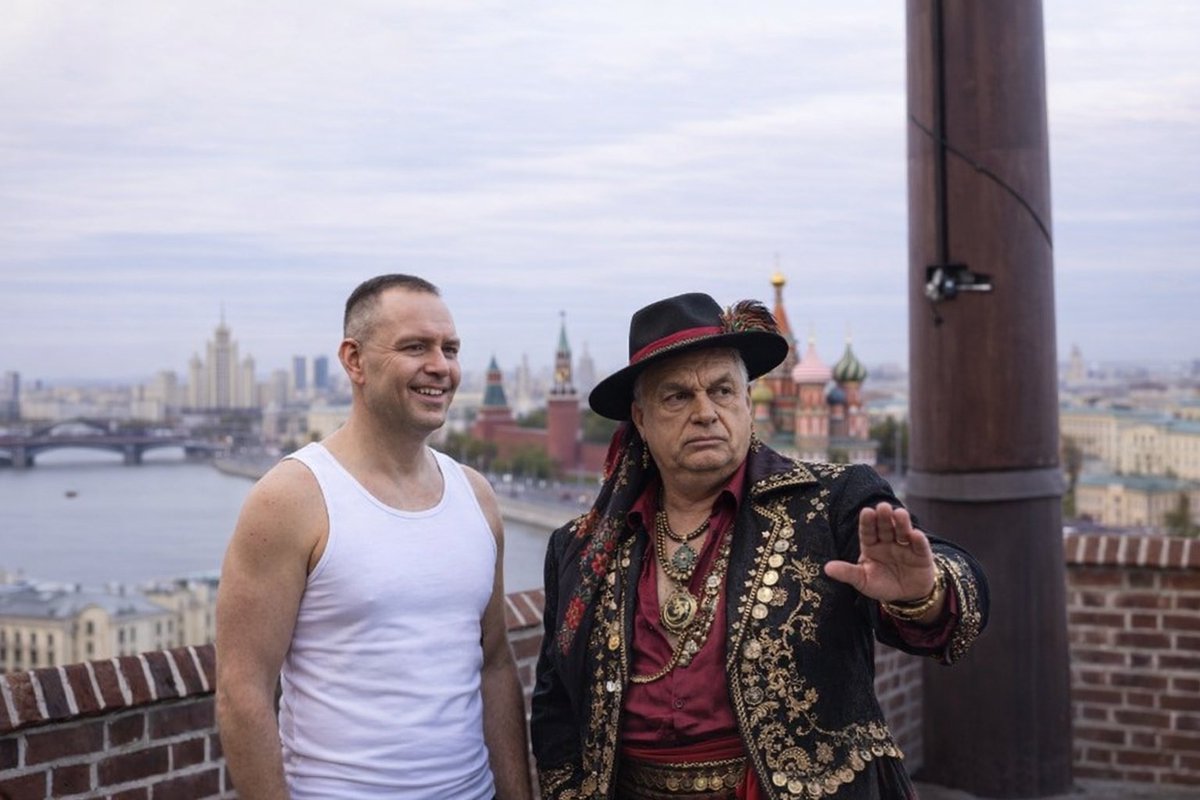 Fox Mulder tweet media