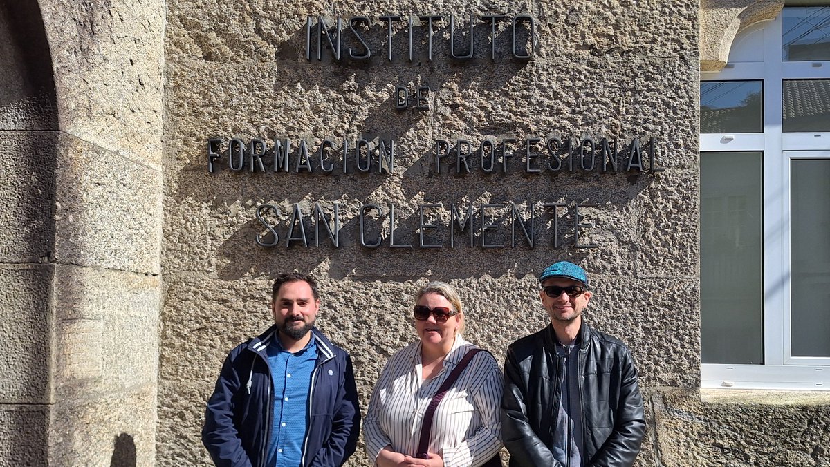 IES San Clemente tweet media