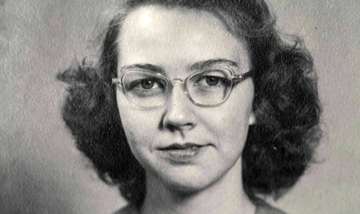 PanamericaBooks's tweet photo. "Where you come from is gone, where you thought you were going to never was there, and where you are is no good unless you can get away from it. Where is there a place for you to be? No place...In yourself right now is all the place you've got." 

-From 'Wise Blood,' by Flannery O'Connor, born today in 1925.