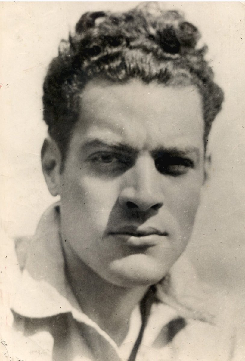 El  25 de marzo de 1903, en La Habana, nació Julio Antonio Mella, quien se  convirtió en un símbolo de la lucha revolucionaria desde temprana edad.  Fundó la Universidad Popular José Martí y, junto a Carlos Baliño, creó en 1925 el primer Partido Comunista de Cuba.