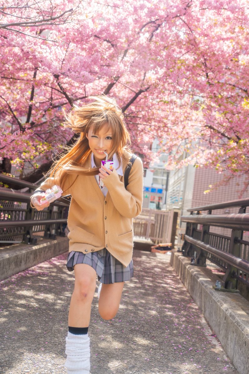 suzukei_55's tweet image. コギャル🌸

#gyaru #2000s #さくら #撮影