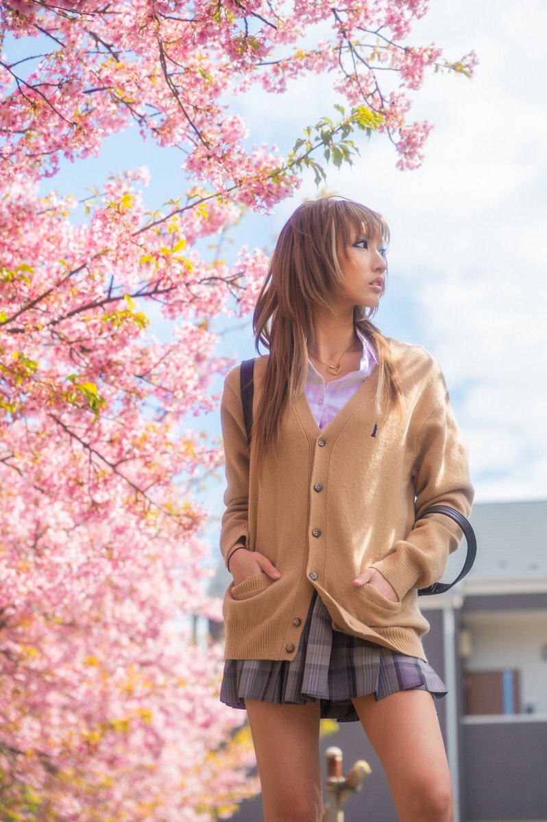 suzukei_55's tweet image. コギャル🌸

#gyaru #2000s #さくら #撮影