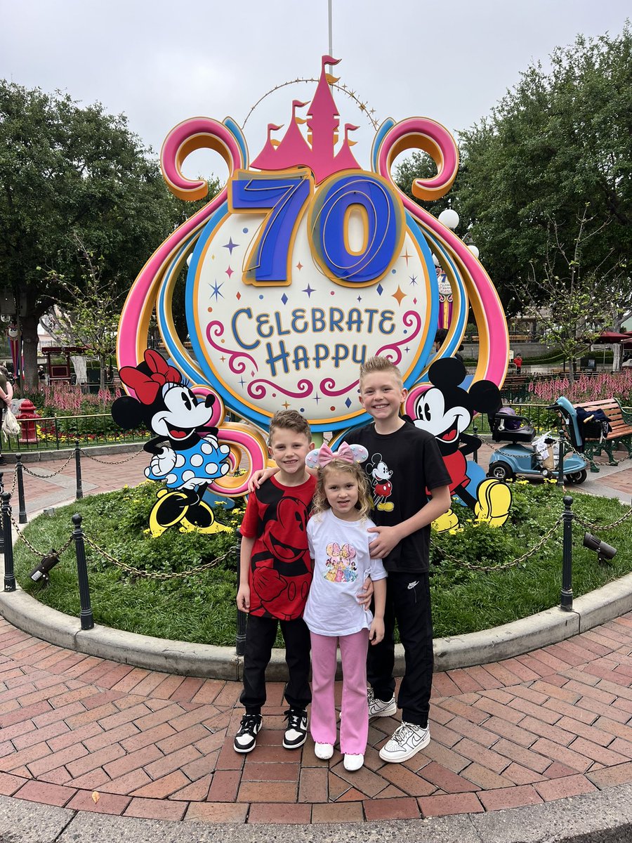 The Cactus Tour tweet media