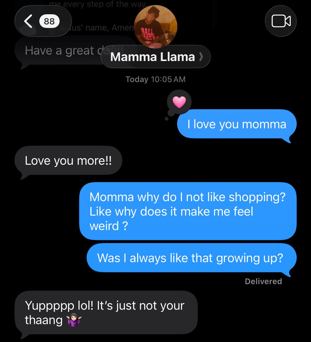 sunshinebloomed's tweet photo. Learning that this just isn’t my thaaang 🥴

Yes I call my mom momma 😂💜 https://t.co/MwrgRHnyzy