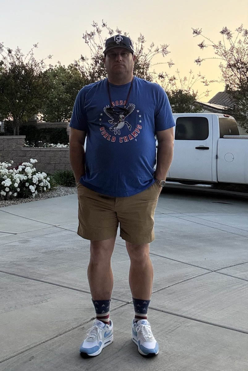 donthesavage190's tweet photo. #airMAXness eve AirMax 1 UNC and World champ Tshirt from @athletelogos and @CrownMinded USA fitted
#USA #PINdejos @hisexcellence79 https://t.co/1OHmEKCLG6