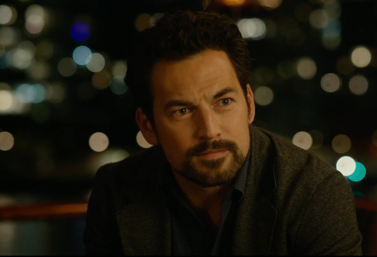 Fansplain tweet media