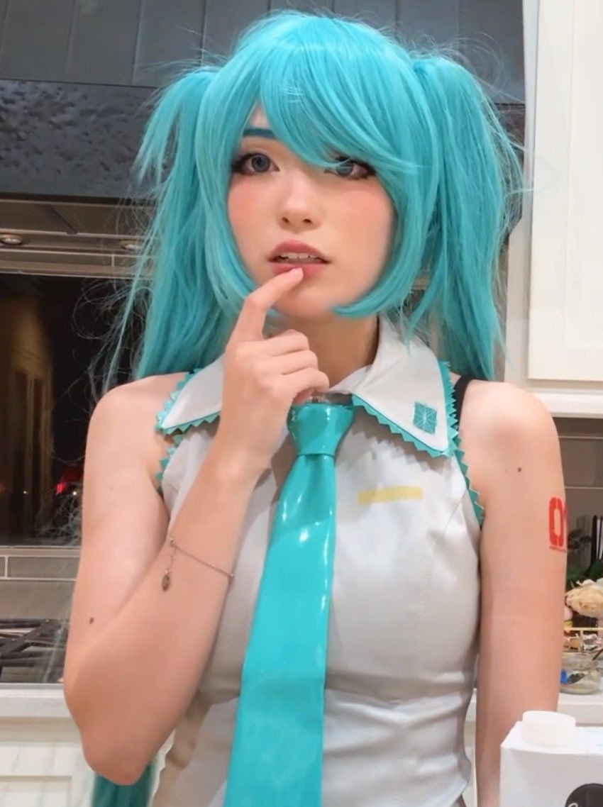 𝐄𝐦𝐢𝐫𝐮. tweet media