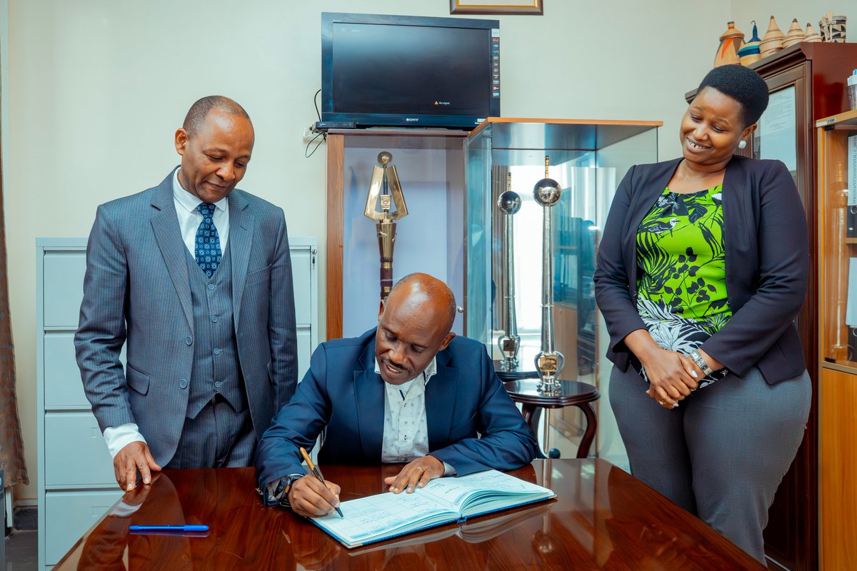 iLead Rwanda tweet media