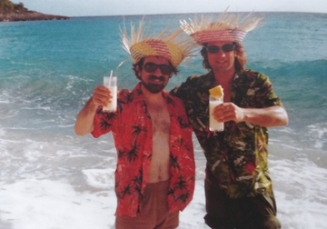 BestMovieMom's tweet photo. Martin Scorsese and Robert De Niro on vacation writing Raging Bull https://t.co/ybPouRcoZu