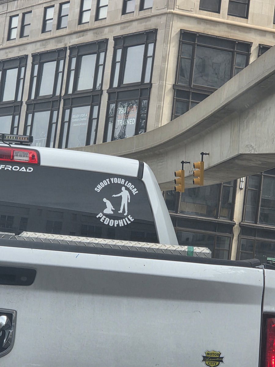 #Team Black tweet media