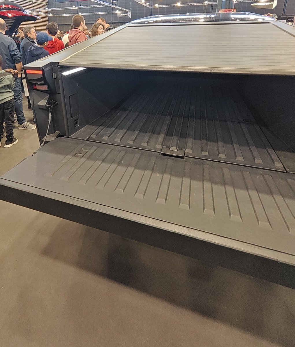 La Loutre - Ferrari Tifosi 🇫🇷 tweet media