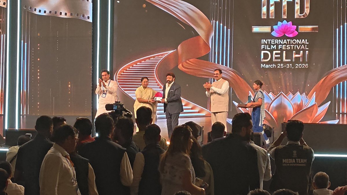 Nandamuri_Edits's tweet image. జై బాలయ్య 💥🔥💥 
#Back to back awards❤️‍🔥❤️❤️
#Nandamuribalakrishna 
Delhi international Film festival