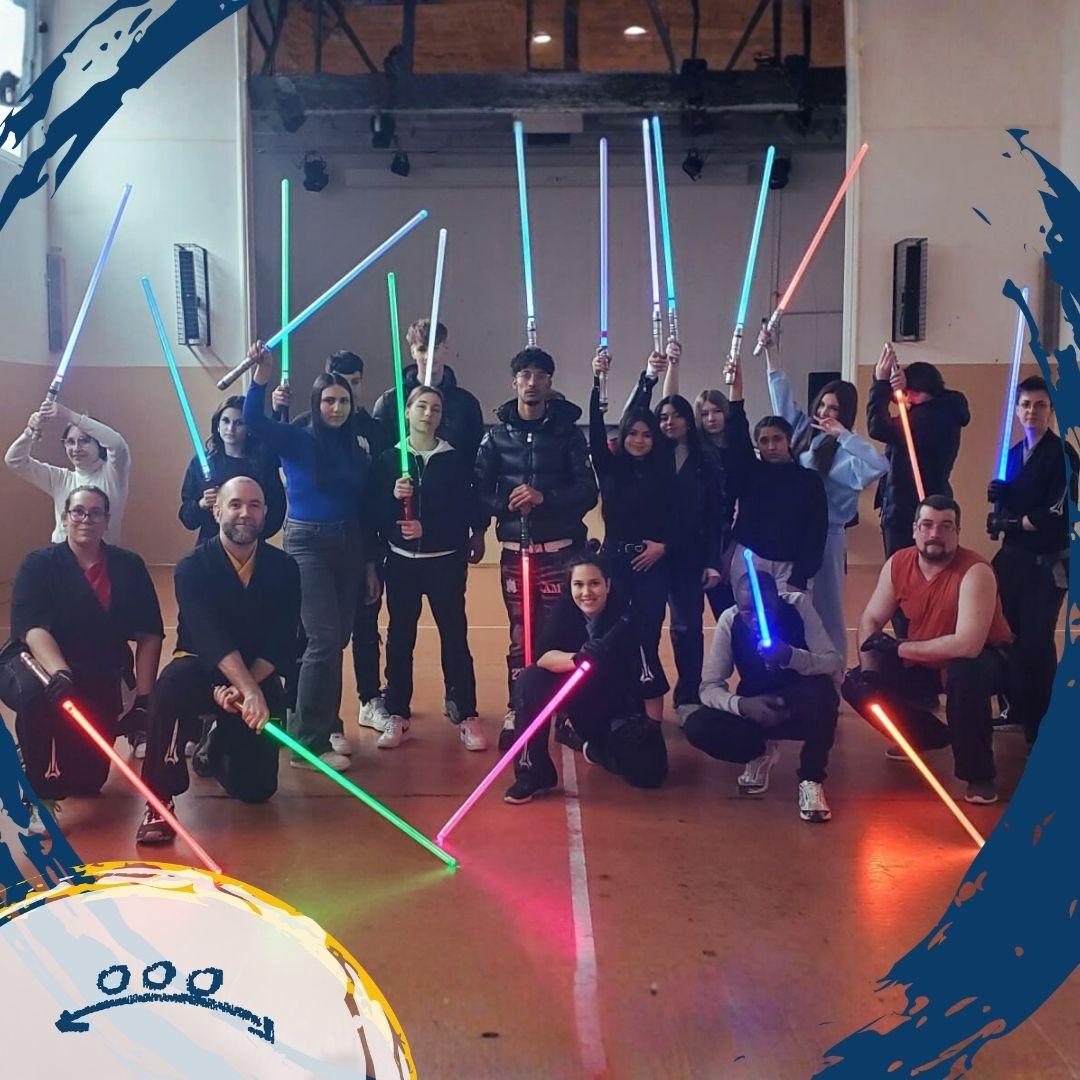 CIOFSFPFVG's tweet photo. A lezione di Spada Laser! ⚔️

Le classi seconde del CIOFS di Trieste hanno scoperto il Light Saber Combat con LudoSport Italia. Un mix perfetto di sport, tecnica e divertimento per i nostri futuri campioni (e cittadini)! 🌌✨

#Trieste #Sport #Formazione https://t.co/STmwmPPOZ8