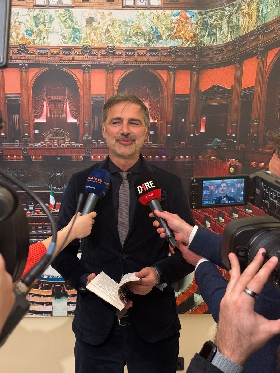Beppe Convertini tweet media