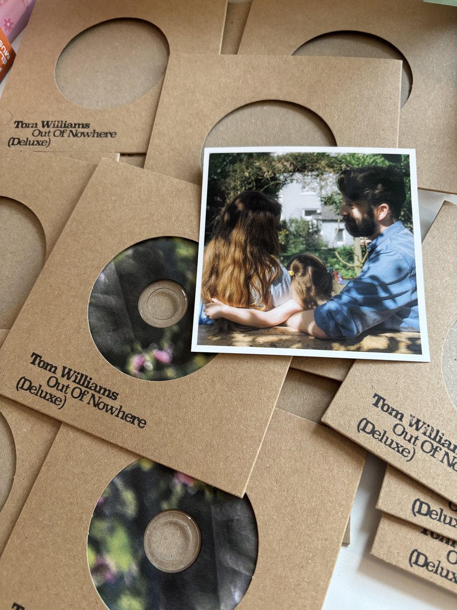 tomwilliamsuk's tweet photo. Ok we’re back on track! 😅 A new batch of deluxe CDs have been re-signed and are now heading to their rightful homes 🤞 I’ve also made a handful more for those who missed out the first time so keep your eyes peeled hopefully by the end of the week… Phew 🫠 https://t.co/2NRPfVlAhR