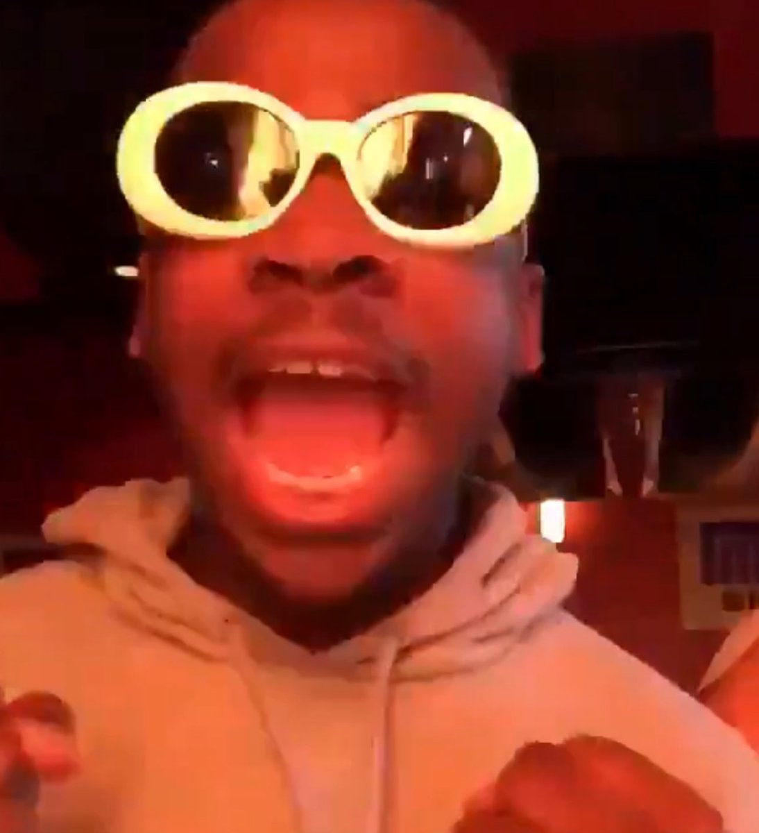 ~A~🧋🥑🌙 tweet media