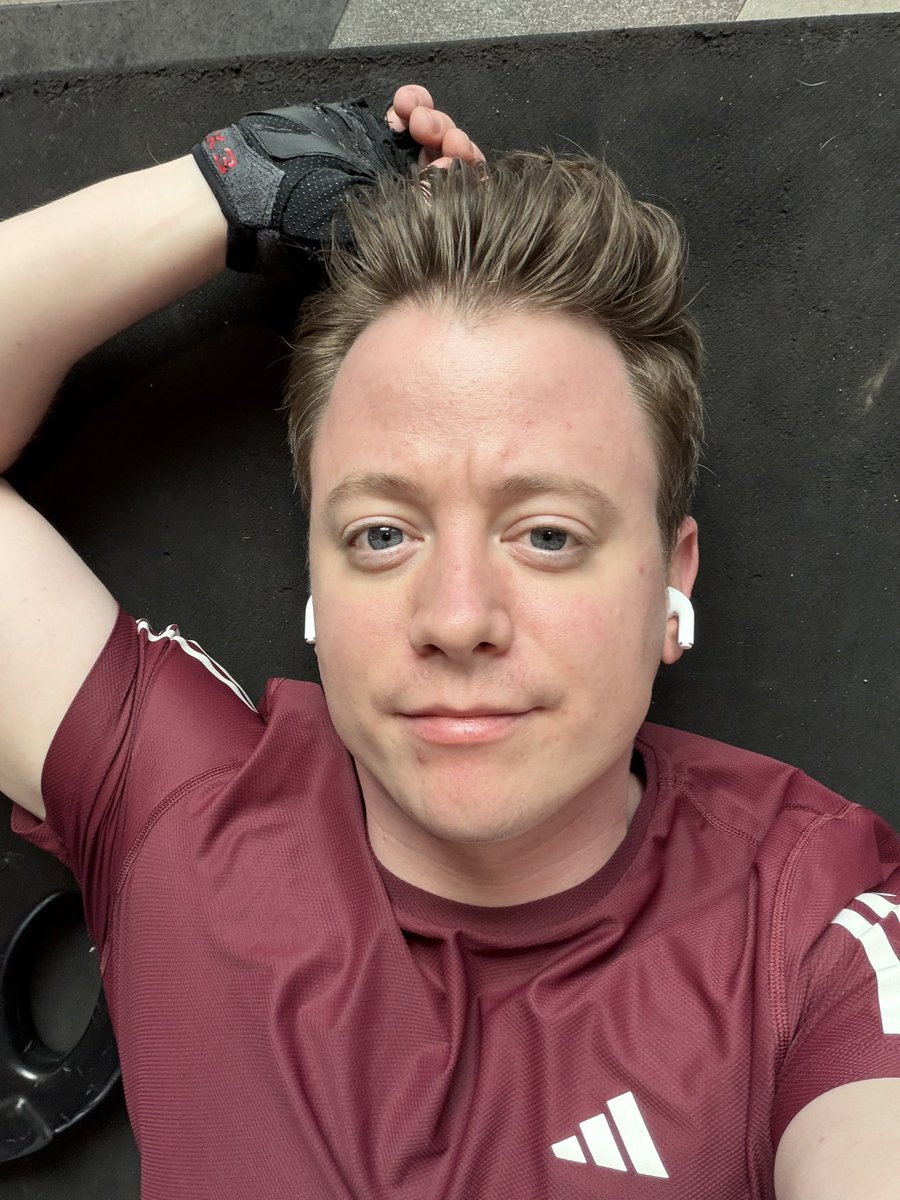 Luke Hearfield tweet media