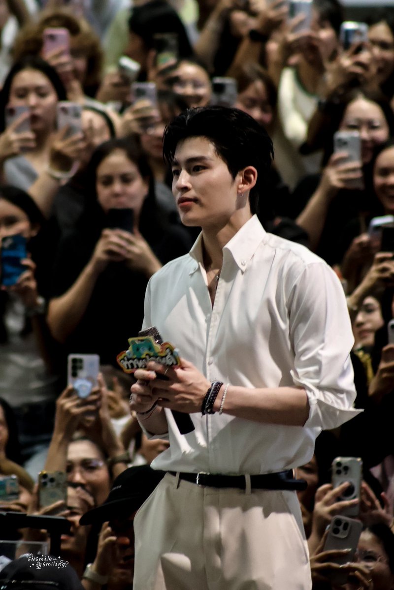 SmileSmiling ˚◡̈ tweet media