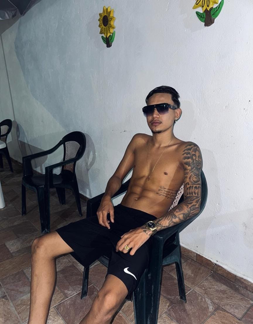 Leoozin19__ tweet media