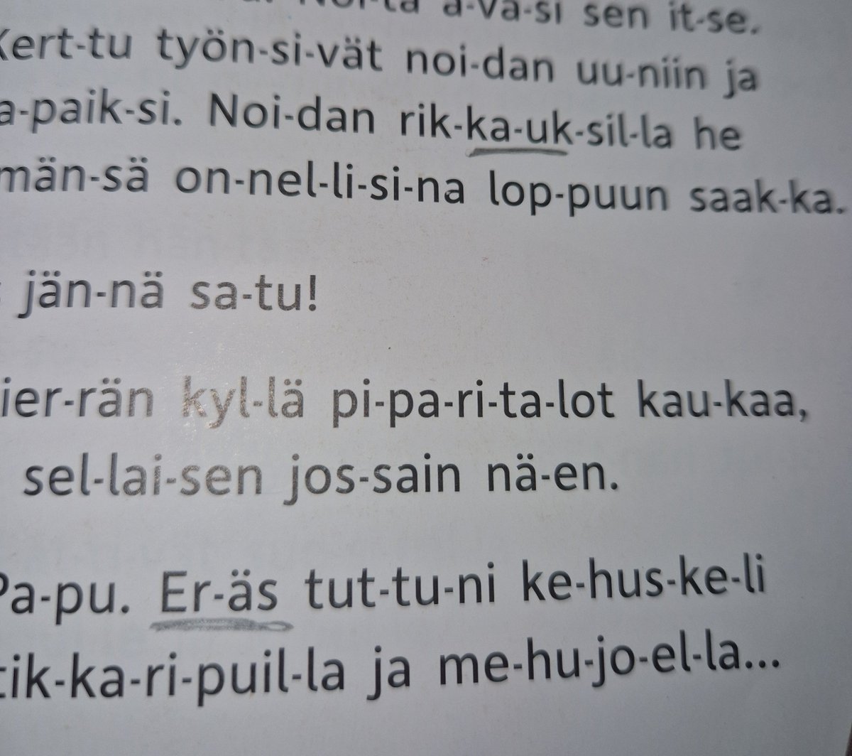 ÄitiMaa tweet media