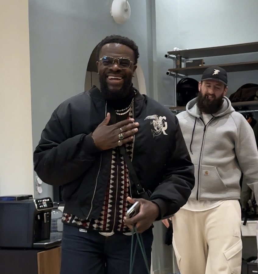 LONGUE VIE À TOUS MENNÉS ❤️ tweet media