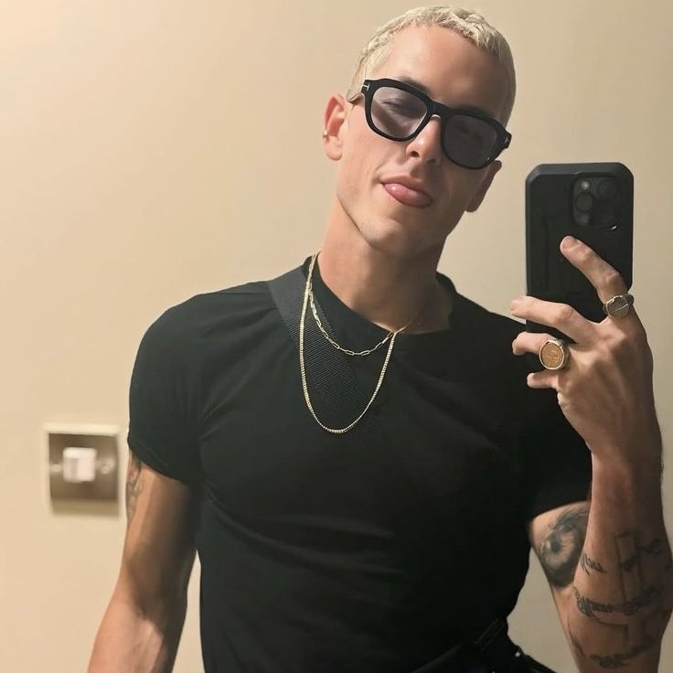 bin 🩷 tweet media