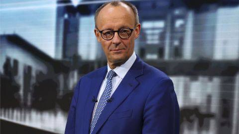 TranceFM tweet media