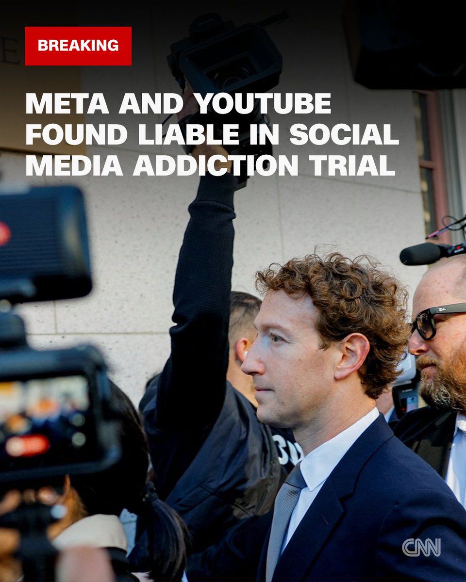 CNN Breaking News tweet media