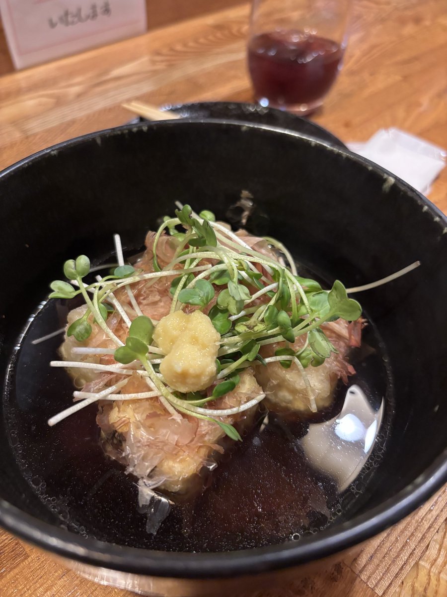 genkaicho_go's tweet photo. #おいしい旅GENKAI #食酒彩 楽 3月30日迄😢#玄海町 活魚、旬野菜料理、肉料理を手軽に味わえる居酒屋が後少しの営業…
お客様からは残念の声😢
寂しくなります。
是非ラスト😢皆様のお越しをお待ちしております☺️

佐賀県東松浦郡玄海町石田1257-1
☎︎0955-52-5180
17時30～23時30
定休日火曜日
#楽 https://t.co/62AUmJU5VY