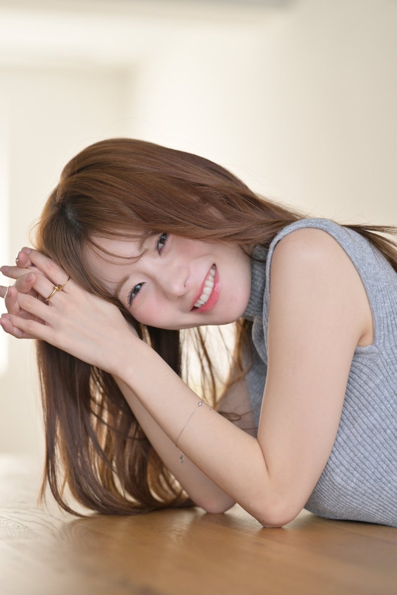 とにー tweet media