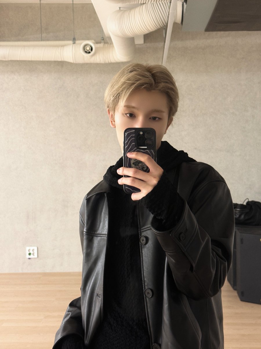 POW BASE tweet media