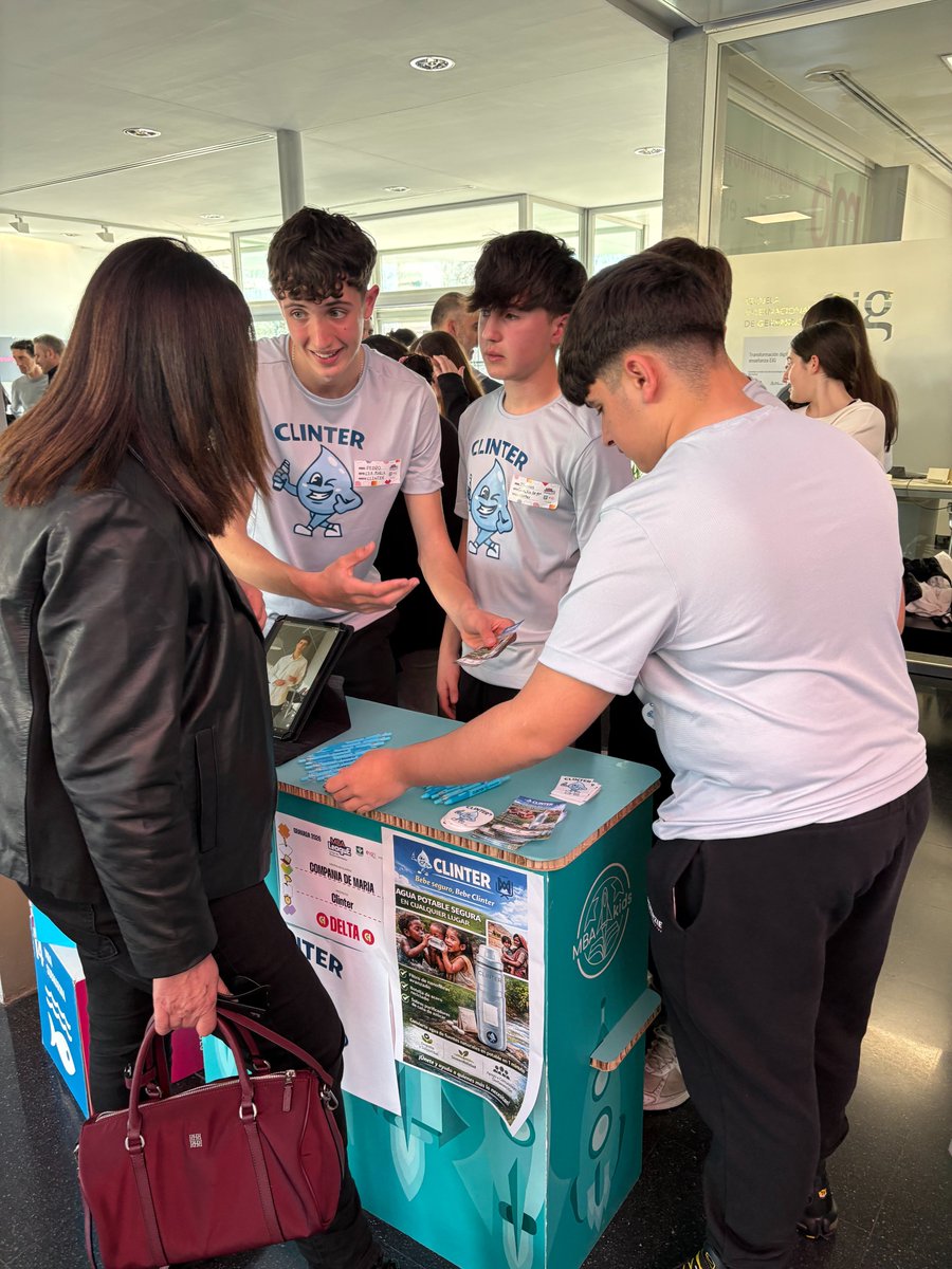 El viernes 13 d marzo los alumnos de 4 #ESO participaron en la liga  de emprendimiento con su proyecto empresarial CLINTER (una botella que potabiliza el agua de manera instantánea) para uso de excursionistas y para cumplir con los #ODS6  en países que sin acceso a agua limpia.