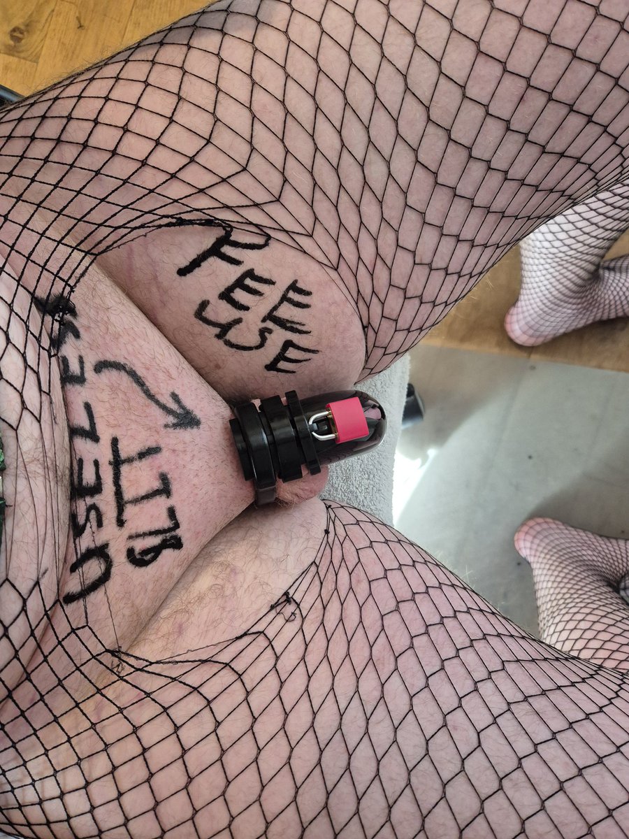 sissy slut lisa tweet media