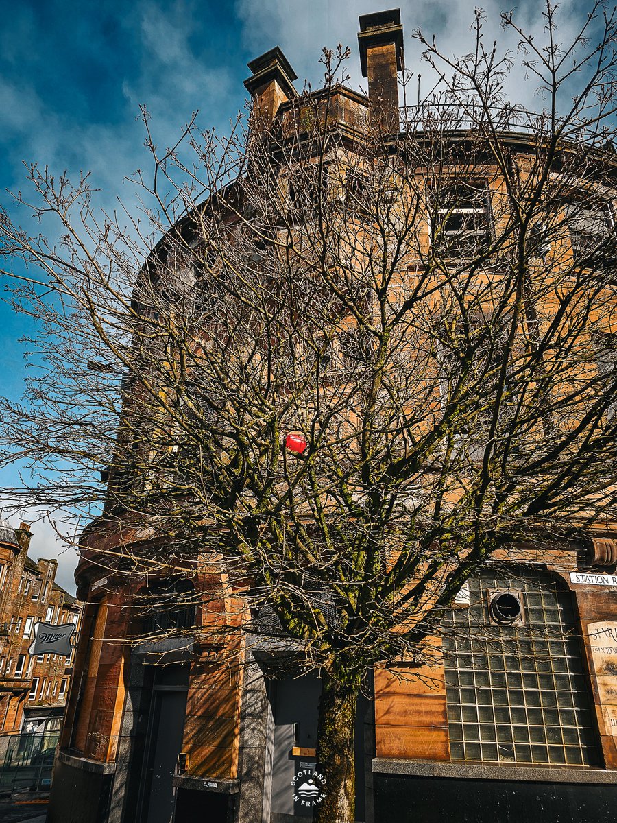 StephenAHenry's tweet image. It won't be the first time there's been a balloon at the Star Hotel :-)

But it may very well be the last!

#StarHotel #Closed #BecomingFlats #PortGlasgow