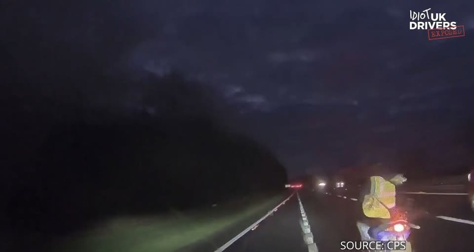 Amos Hart tweet media