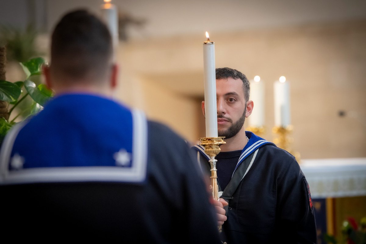 guardiacostiera's tweet photo. ⚓️ ROMA: Precetto Pasquale per la #GuardiaCostiera Nella Basilica dei Santi Pietro e Paolo, la S. Messa per i militari del Corpo officiata da don Antonio Coppola. Presente il Comandante Generale, Amm. Sergio Liardo, con una folta rappresentanza del personale. 🇮🇹 https://t.co/yj8RyrdLuX
