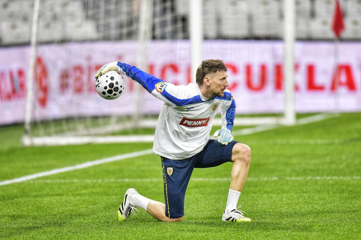 Foot Roumain 🇷🇴 tweet media