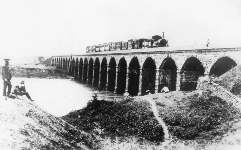 iamarbazali's tweet photo. @mumbaiheritage India’s first train ran here

The first passenger train in India ran in 1853 from Chhatrapati Shivaji Maharaj Terminus to Thane. It changed the entire future of transport in India. https://t.co/9Uo0fj2LlF
