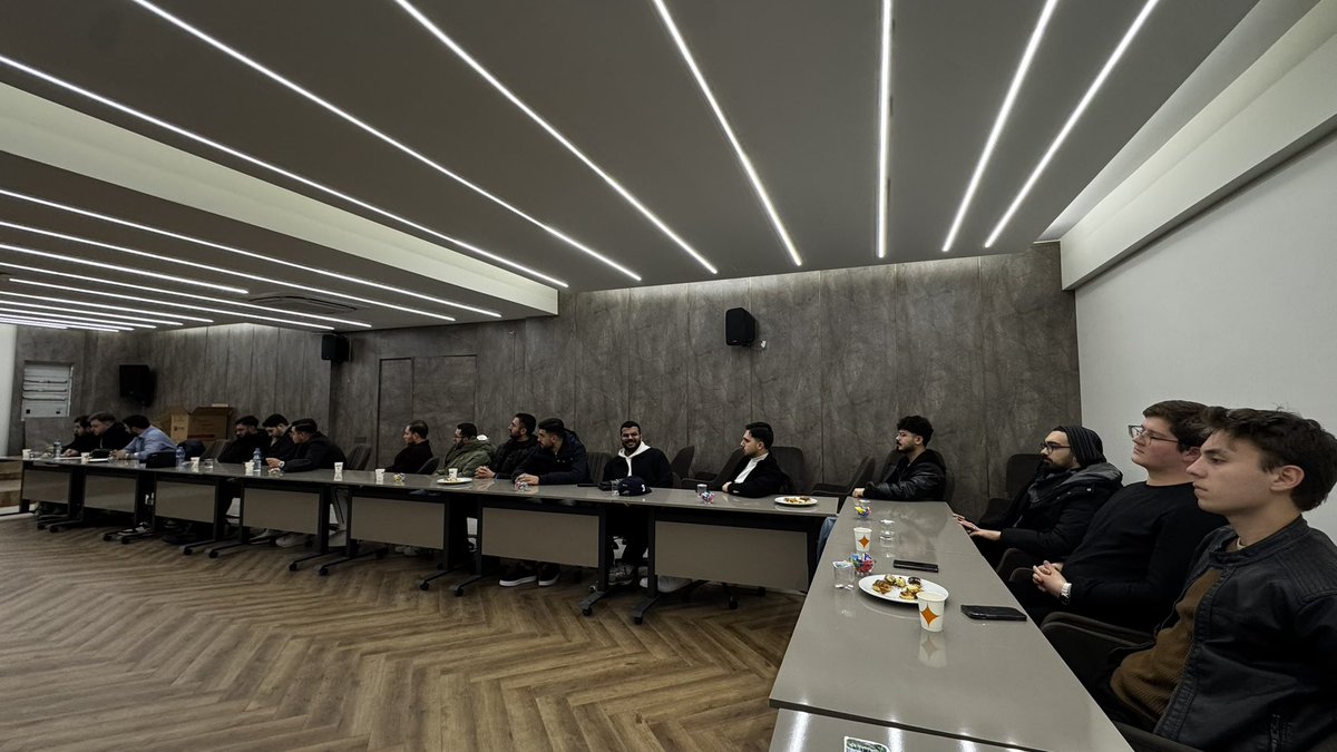 📍AK Parti Fatih İlçe Başkanlığı
⏰ 20:00

Haftalık olağan toplantımızı İl Yönetim Kurulu Üyelerimiz Kardelen Berra Yurul <a href="/KBerraYurul/">Kardelen Berra Yurul</a> katılımıyla, İlçe Başkanımız Emre Kalı <a href="/EmreKALI/">Av Emre KALI</a> başkanlığında gerçekleştirdik.