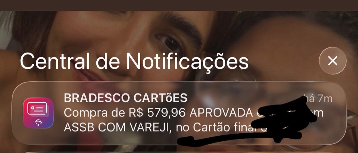 eu sou uma tia muito massa pra gastar isso tudo em ovo de páscoa 🥲 e ainda falta comprar dois do kinder ovo 💔