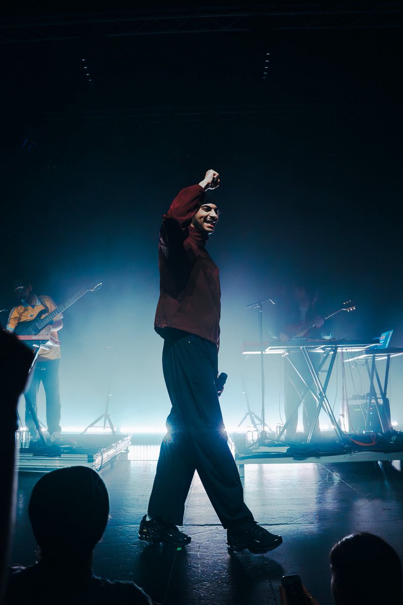 torvikraw's tweet photo. @unhommeetdemi t’en penses quoi chef ? 
J’ai bien bossé pendant son concert 🕺 https://t.co/Rc1PnzlhXf