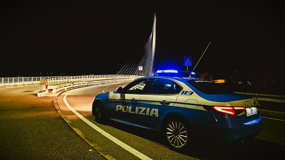 Polizia di Stato tweet media