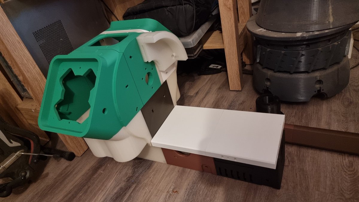 Daniel Lilygreen ł Propmaker and Engineer tweet media