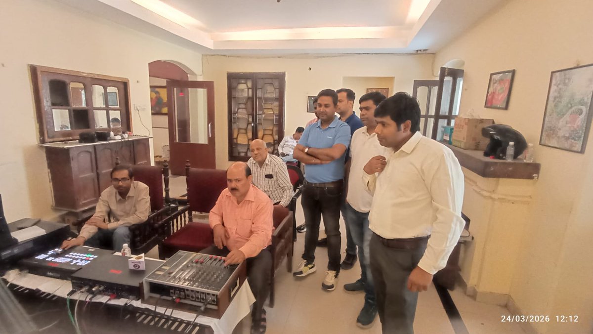 PB_Mohan007's tweet photo. I am thrilled to announce the successful conclusion of our landmark Media Conclave. Over 7 dynamic sessions, we explored the intersection of innovation, regional culture, and the evolving landscape of communication in Purvanchal. 

Onward to the next chapter of public service! https://t.co/n5x6bxybkd