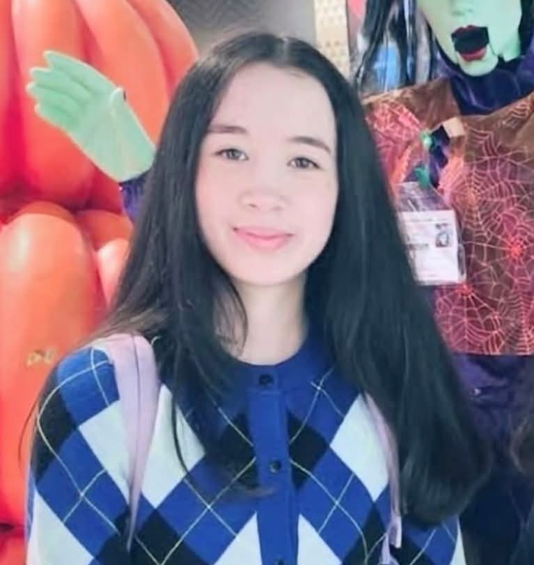 gra_dEirinn's tweet photo. 🚨 MISSING PERSON 🚨

Eanna Garrett (15) has been missing since the morning of Tuesday, 24th March after leaving her home in the Crumlin/Kimmage area.

She was on her way to school on Wellington Lane, Templogue (Dublin 6W) but never arrived. She would usually take the 82 bus from Ashleaf Shopping Centre and does not have a phone with her.

📍 If you are in the Templogue, Kimmage, or Crumlin areas, please check any doorbell or CCTV footage from that morning.

📞 Any information, contact 
▪︎ Crumlin Garda Station 
(01) 666 6200
▪︎  The Garda Confidential Line 
1800 666 111
▪︎ Or any Garda station