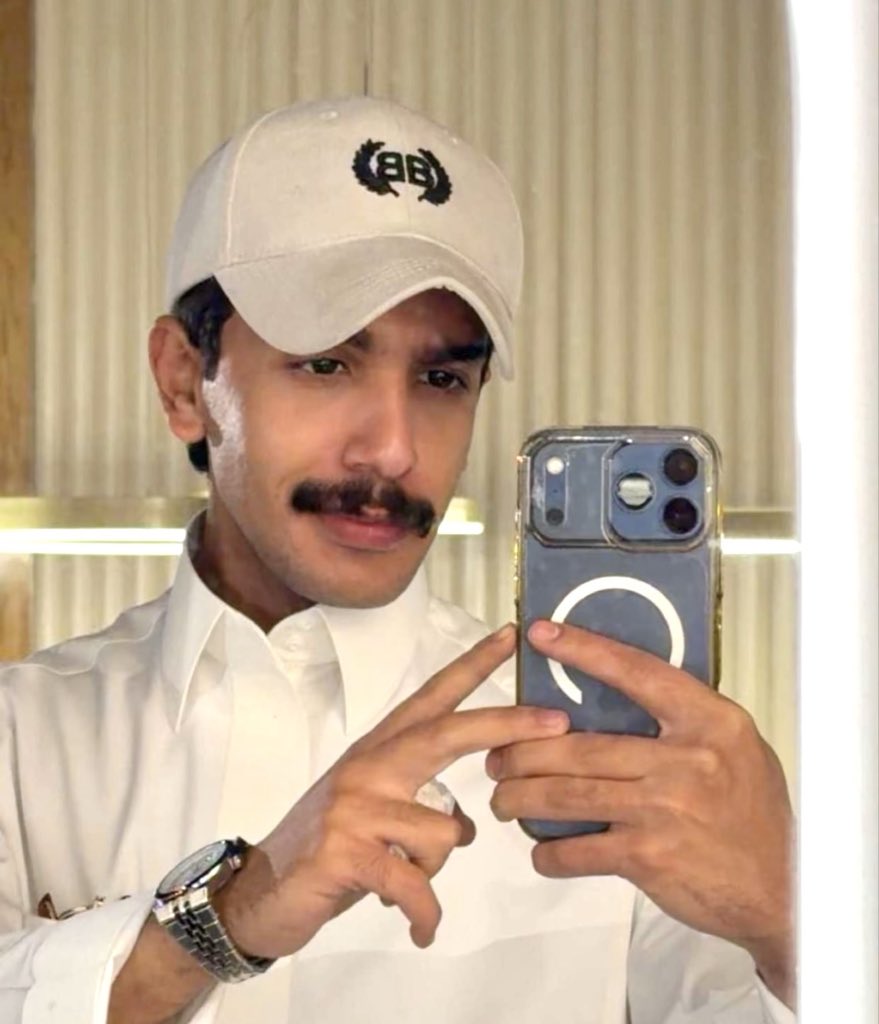 شـــيـم. tweet media